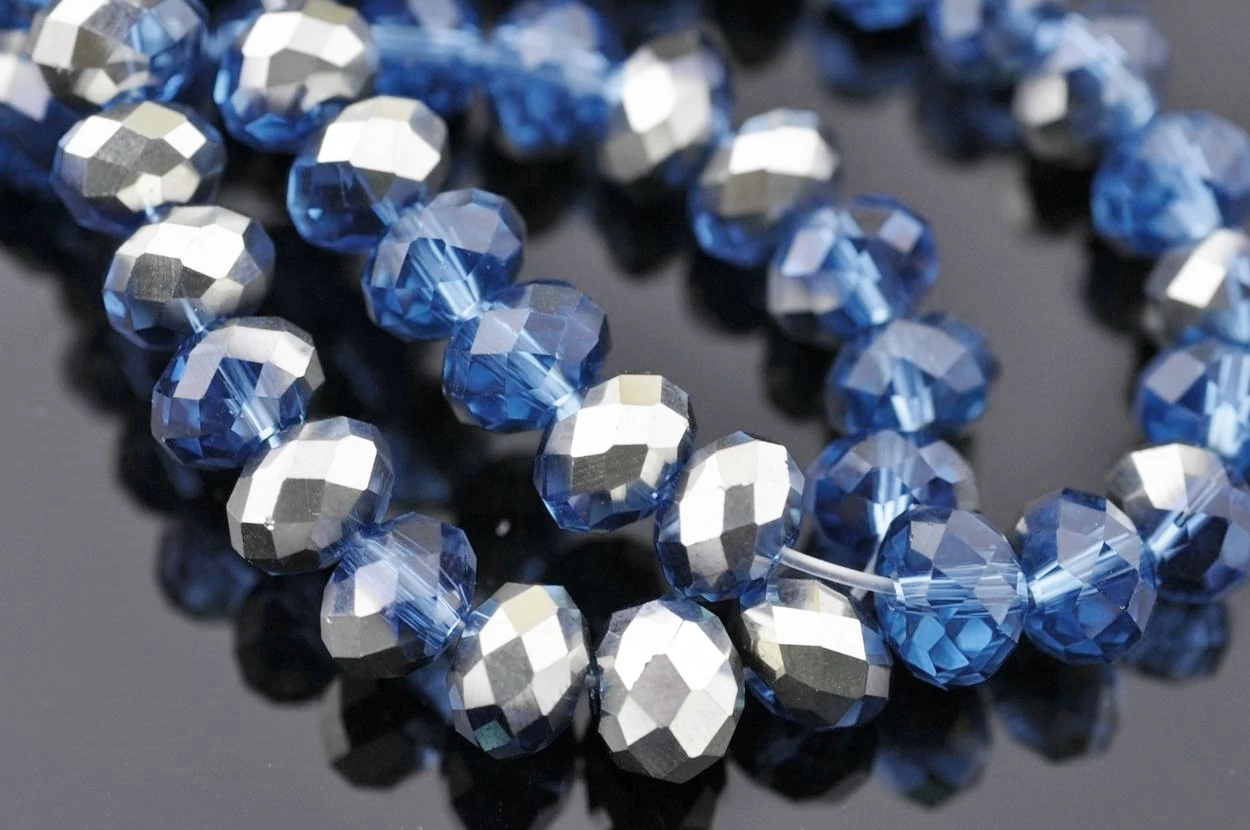 Kék és fél ezüst csiszolt üveg gyöngy, fánk, abakusz, 4x3 mm