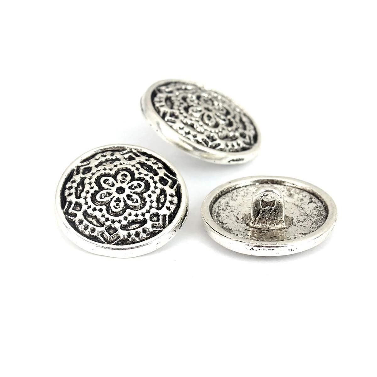 Mintás fém gomb, antik ezüst színű, 20 mm