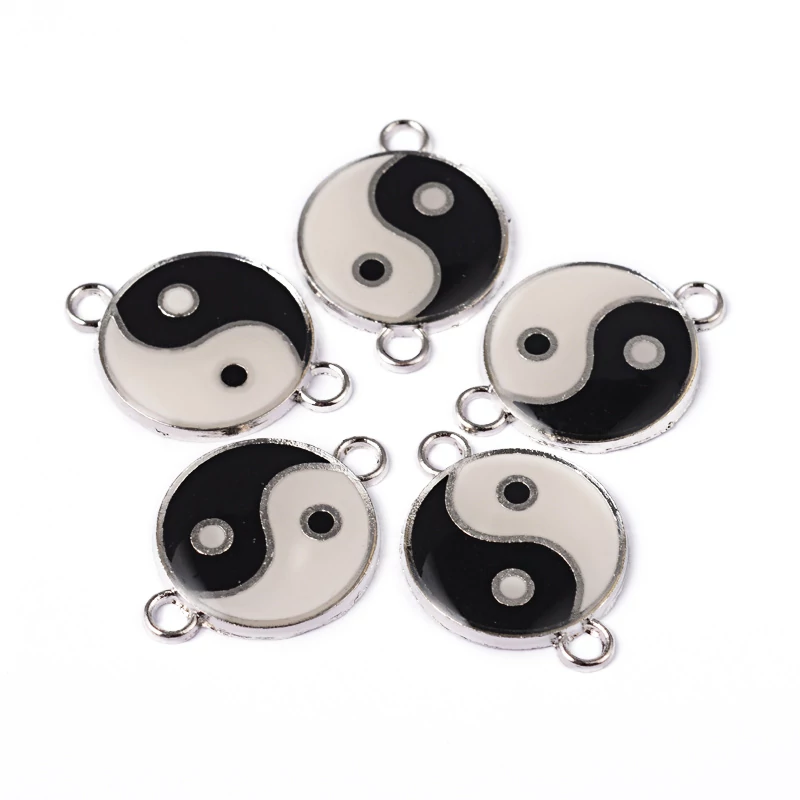 Jin-jang összekötő, fekete, fehér, antik ezüst színű, 29x20 mm