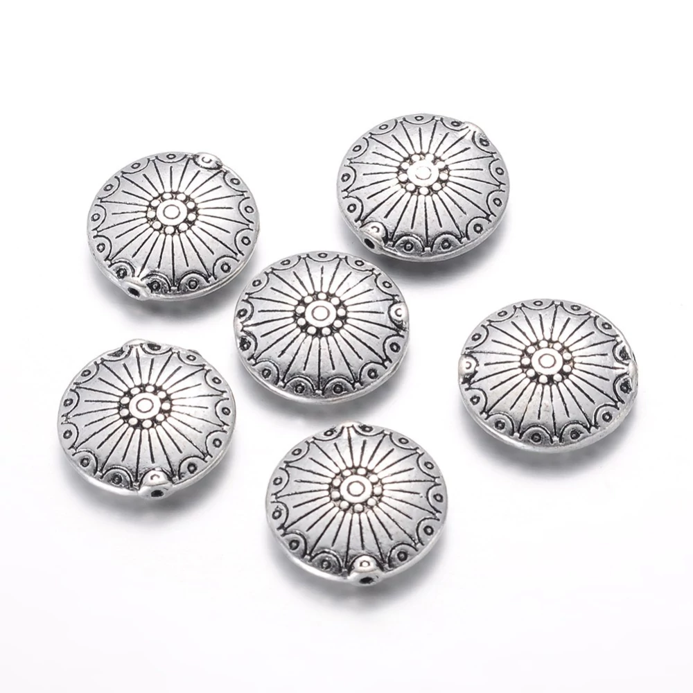 Lapos, mintás korong köztes, antik ezüst színű, 18x5 mm