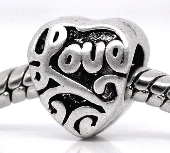 Love feliratos, mintás szív köztes, antik ezüst színű, 9x9x7 mm