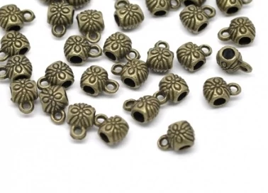 Medáltartó, medálakasztó, antik bronz színű, 6x9x5 mm