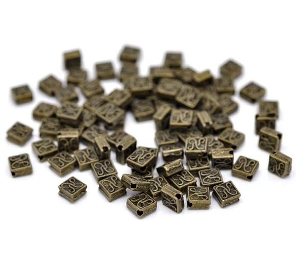 Mintás négyzet köztes, antik bronz színű, 5x5 mm