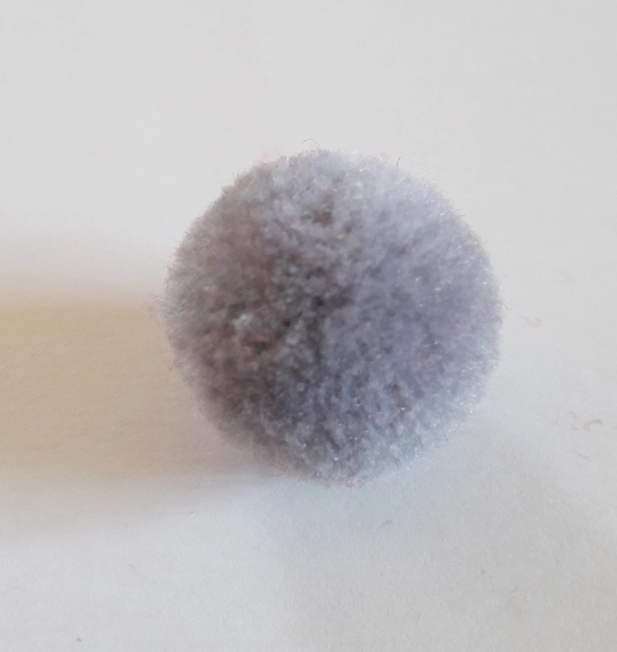 Pompom golyó, szürke, 20 mm