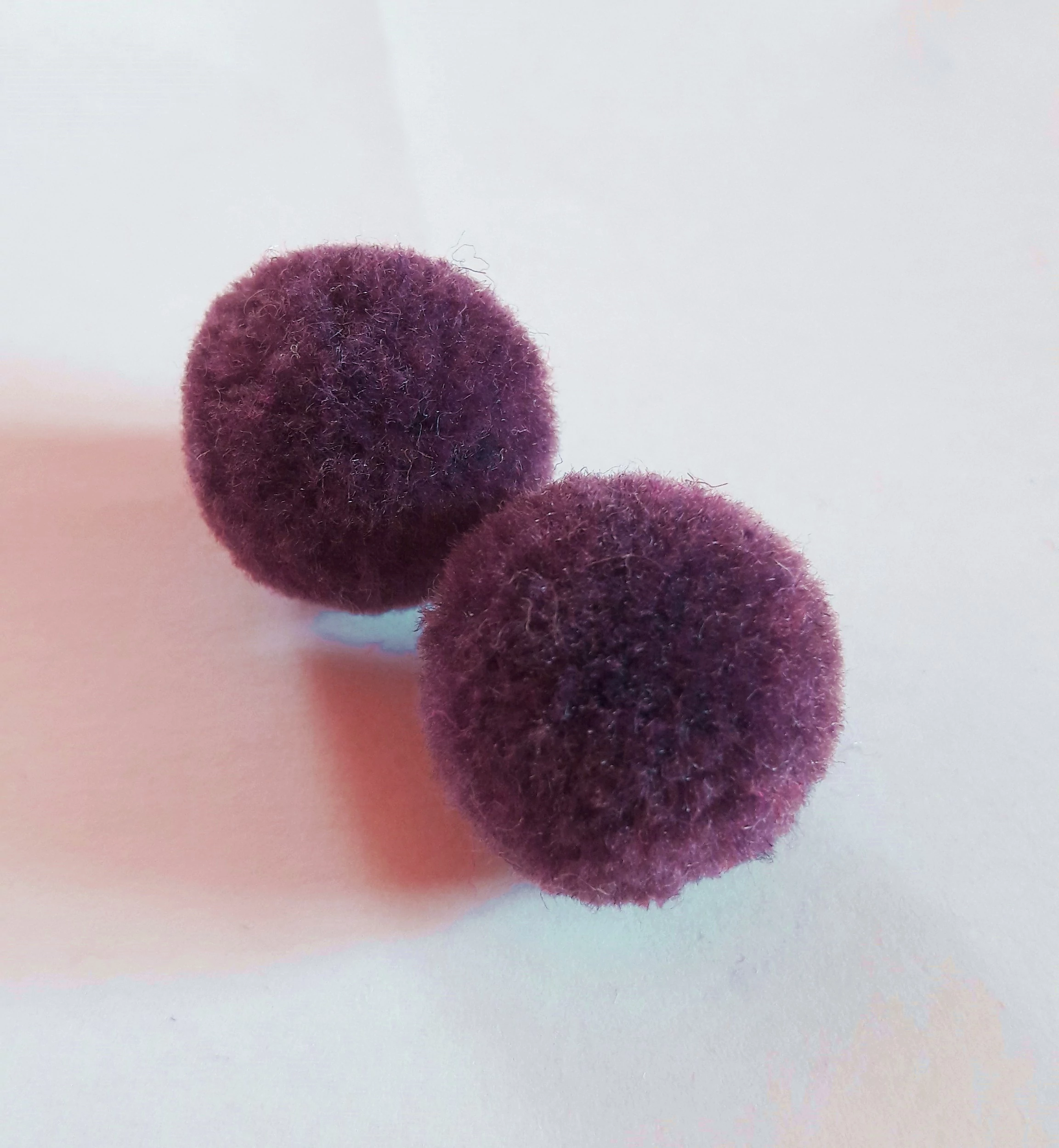 Pompom golyó, sötétlila, 20 mm