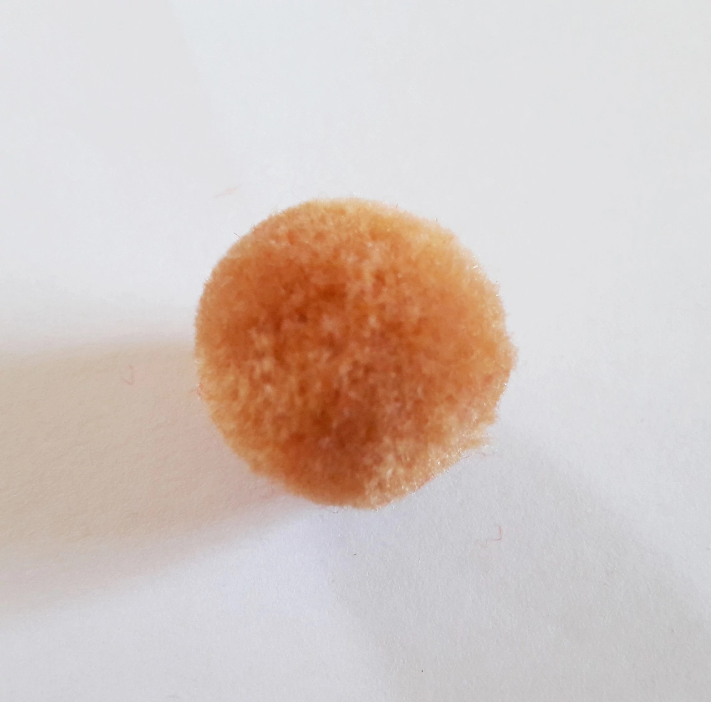 Pompom golyó, narancsbarna színű, 20 mm