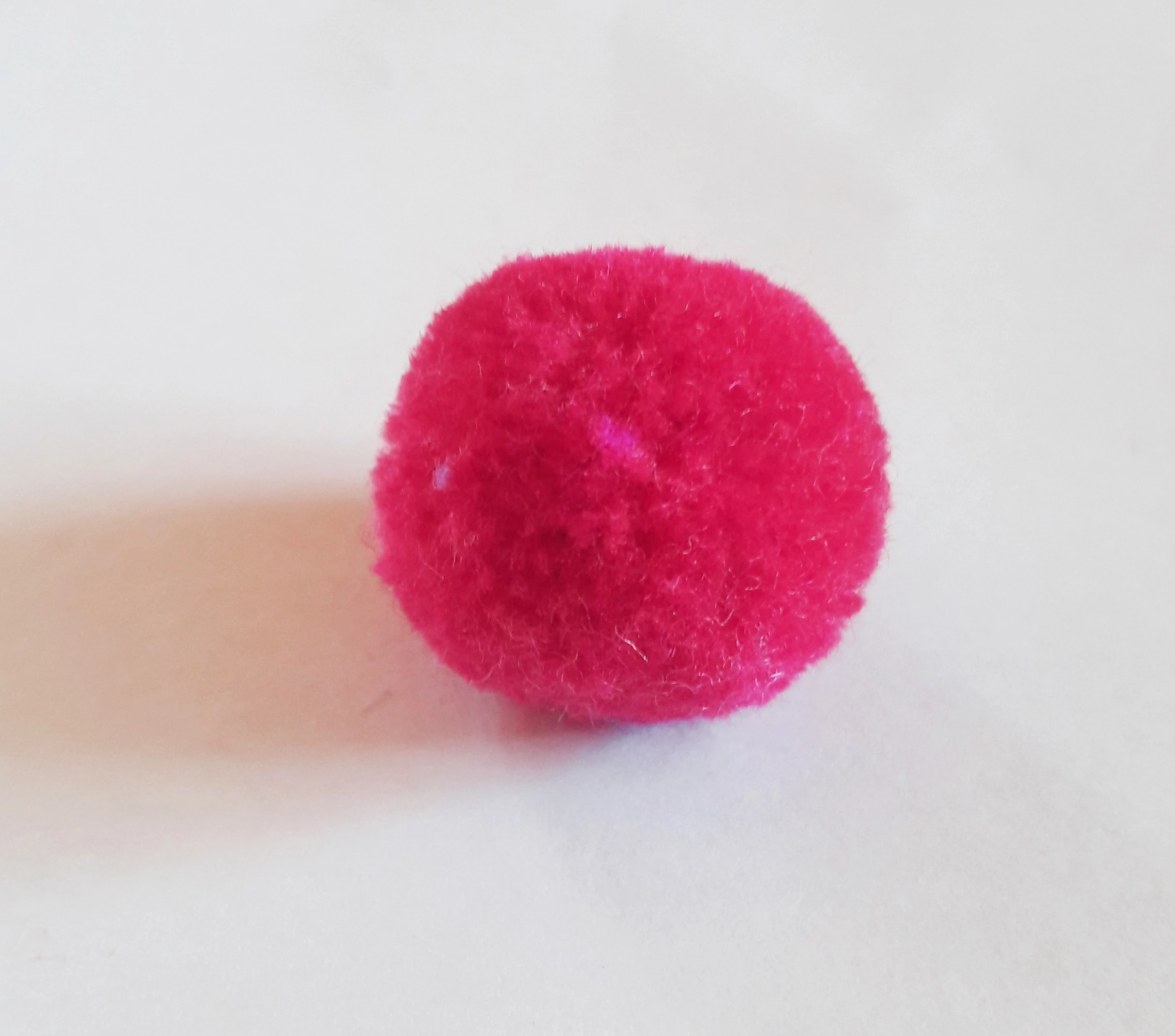 Pompom golyó, ciklámen, 20 mm