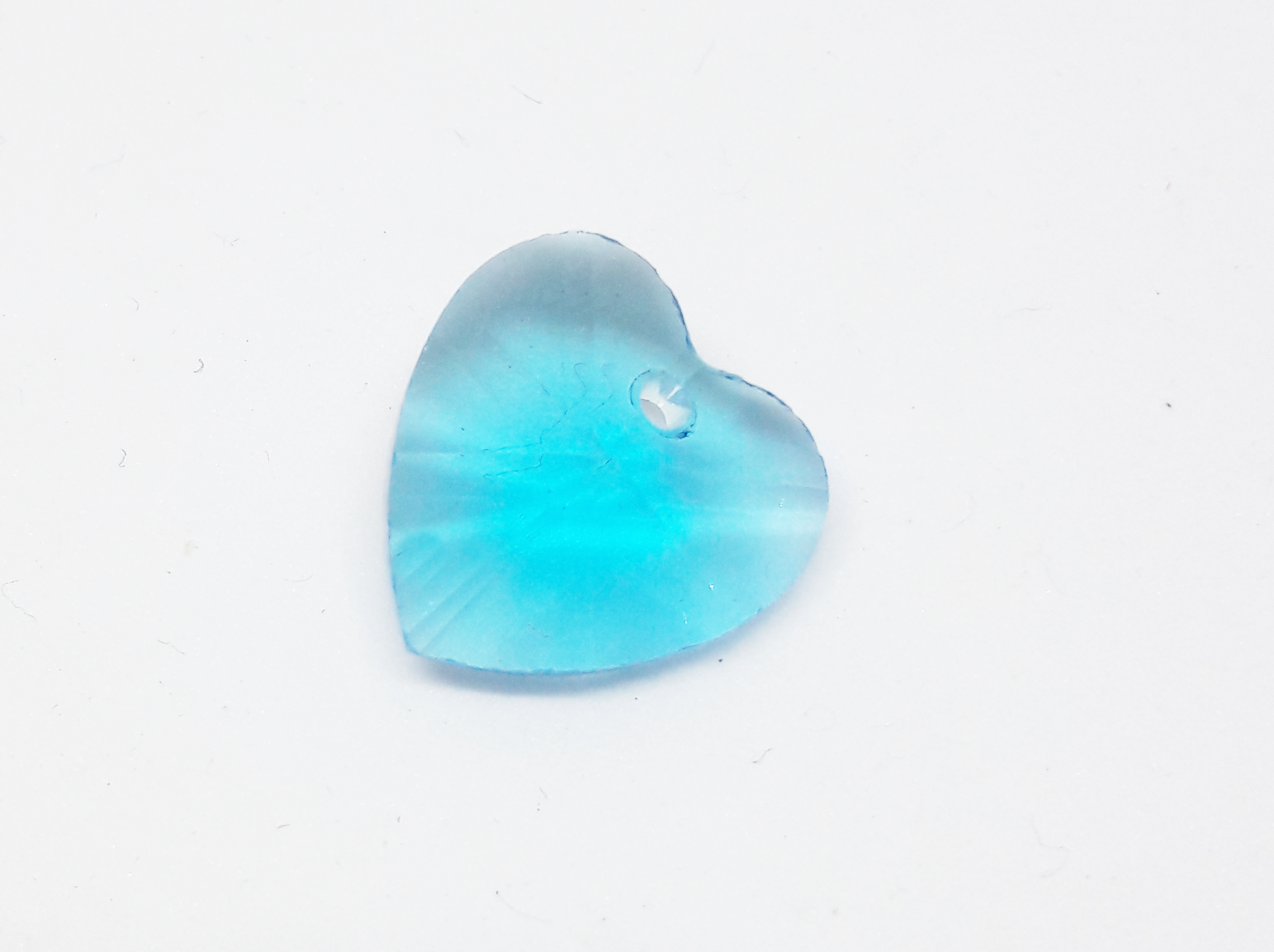 Kék szív, üveg medál, 14x14 mm