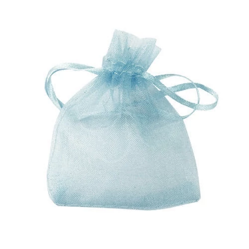 Világoskék organza tasak, ajándék zacskó, 9x7 cm