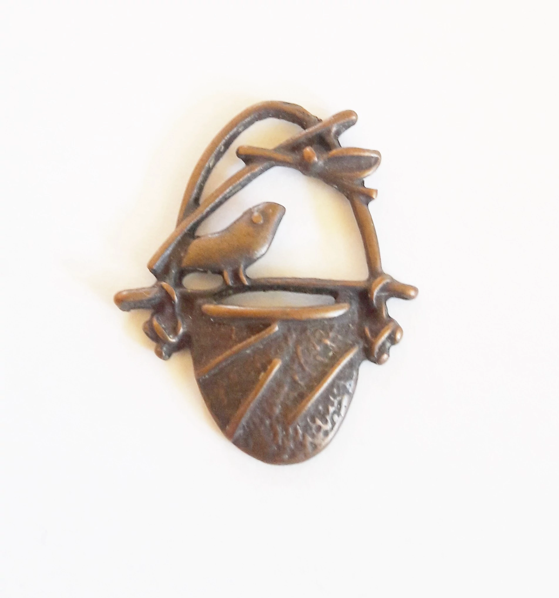 Madár fityegő, medál, vörösréz színű, 23x16 mm