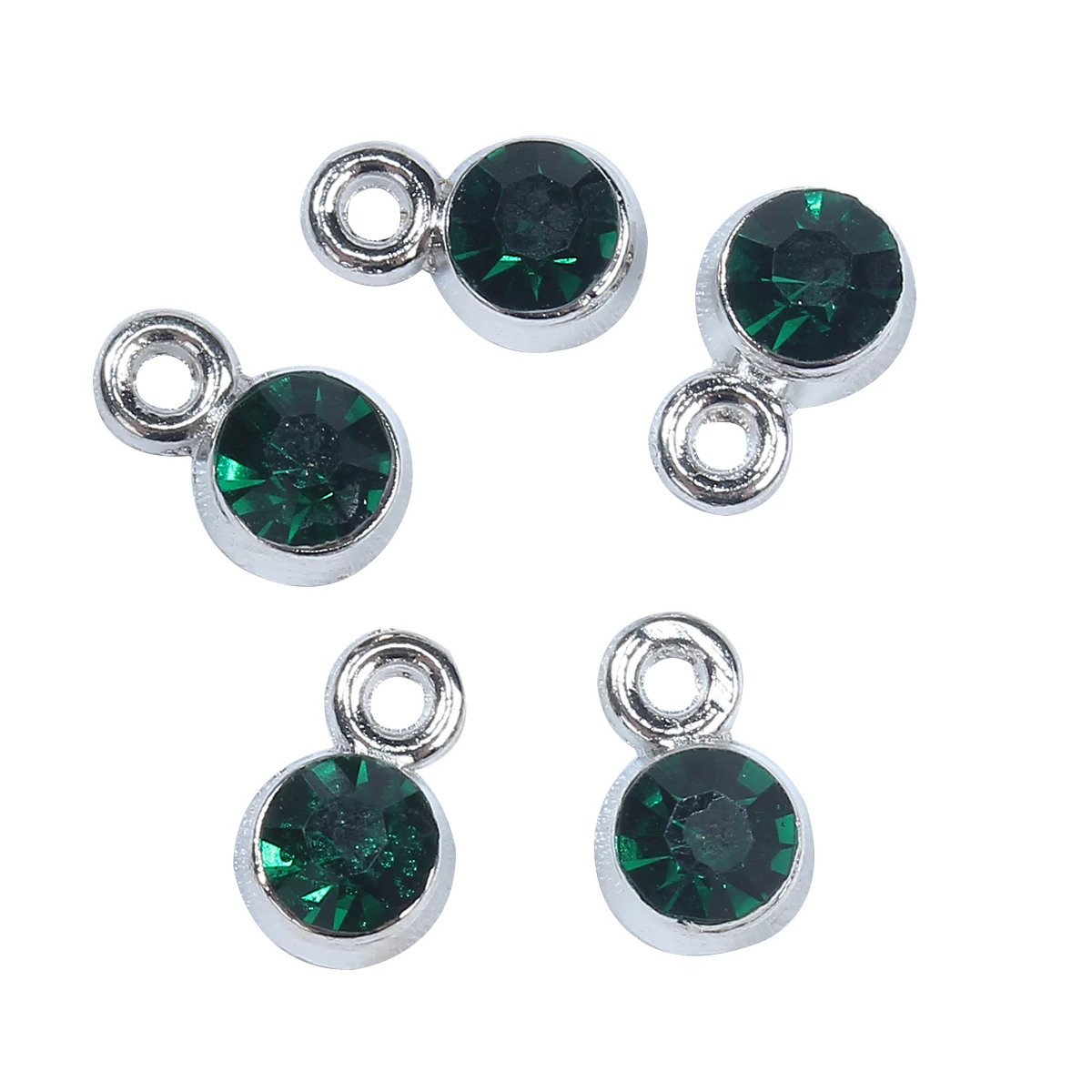 Zöld strasszköves fityegő, medál, antik ezüst színű, 8x5x4 mm